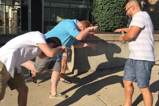 Fun City Scavenger Hunt in Scottsdale by Wacky Walks - Engaging With the Guide