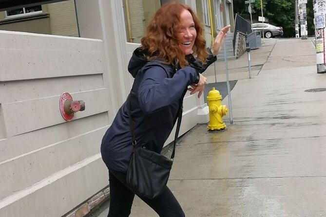 Fun City Scavenger Hunt in Winnipeg by Wacky Walks - Memorable Experiences Guaranteed
