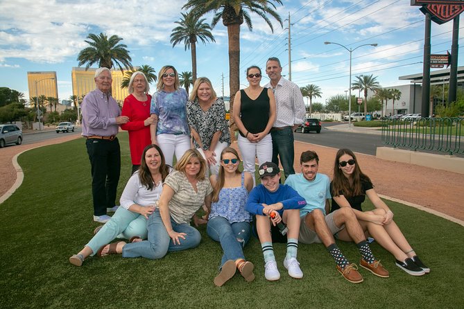 Fun Group Photo Tour by Party Bus - Exploring the Las Vegas Strip