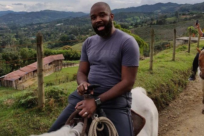 Fun Horse Rides Near Bogota - Key Points