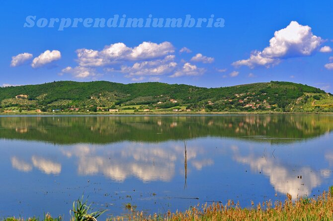 Fun Kayaking in Lake Trasimeno With Lunch - Umbria - Lakeside Lunch With Local Specialties