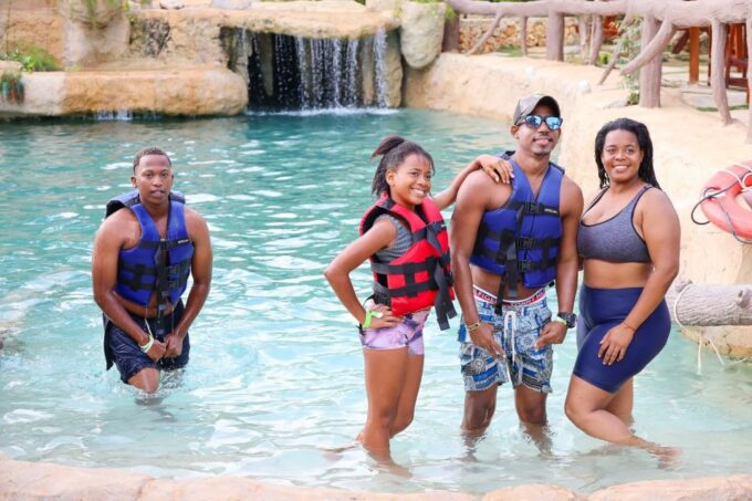 FUN PARK - Refreshing Swimming Experience