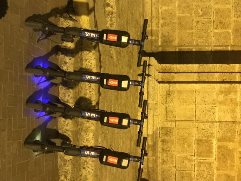 FUN SCOOTER RIDE THRU CARTAGENA & GETSEMANI / DISCOVERY TOUR - Unique Selling Points