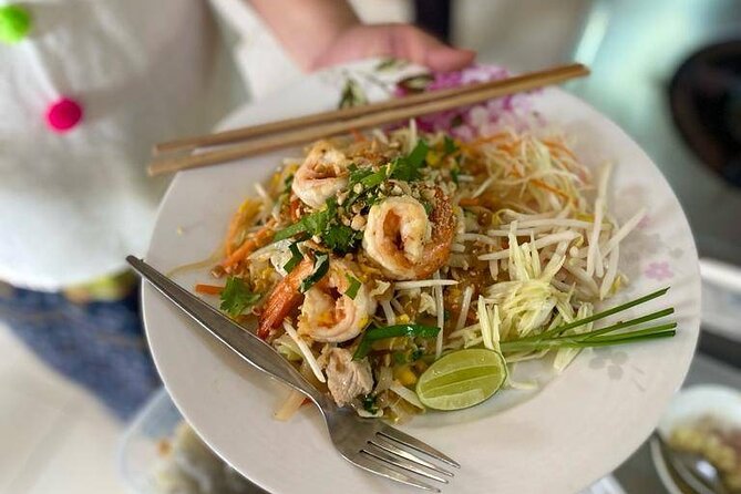 Fun Thai Cooking Class Near Bangkok - Glowing Customer Reviews