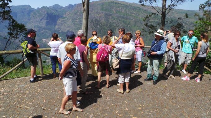 Funchal: Cabo Girão, Wine Tasting and Dolphin Watching - Off-Road Adventure at Jardim Da Serra