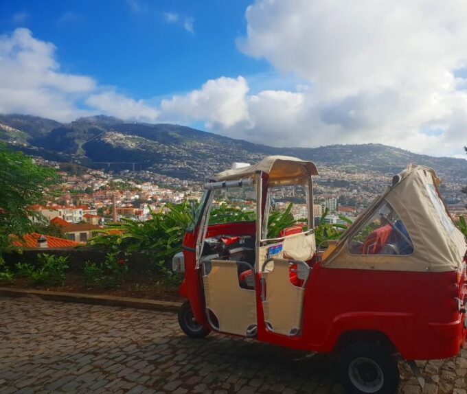Funchal: Guided City Tuk-Tuk Tour - Language Options