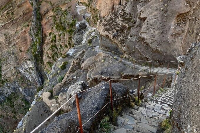 Funchal: Morning Transfer Pico Do Arieiro Pico Ruivo Hike - Notable Trail Features