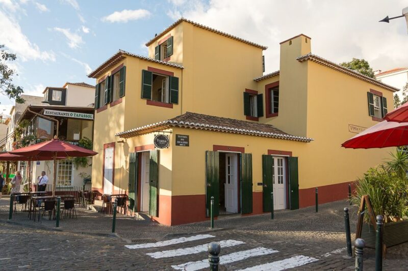Funchal: Old Town Walking Tour - Key Points
