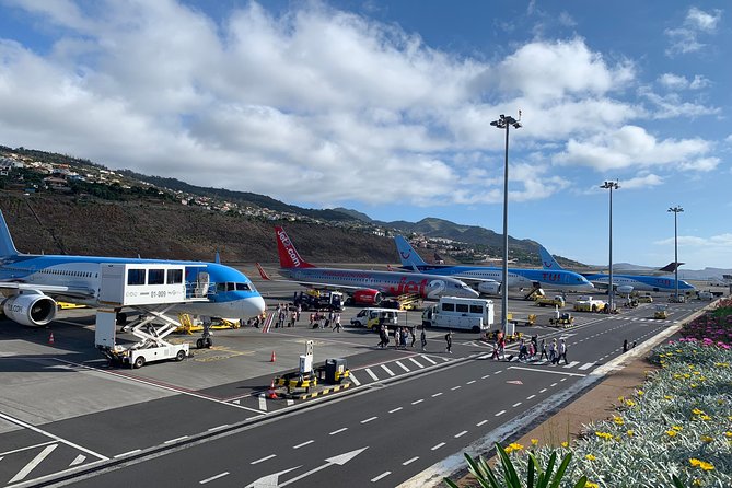 Funchal Private Transfers Service to Madeira Airport - Luggage Accommodations
