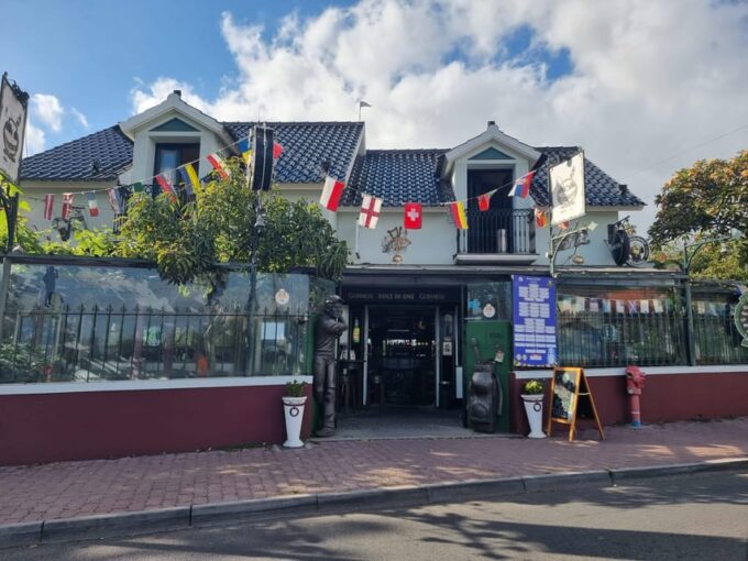 Funchal: Pub Crawl - Venues and Drinks