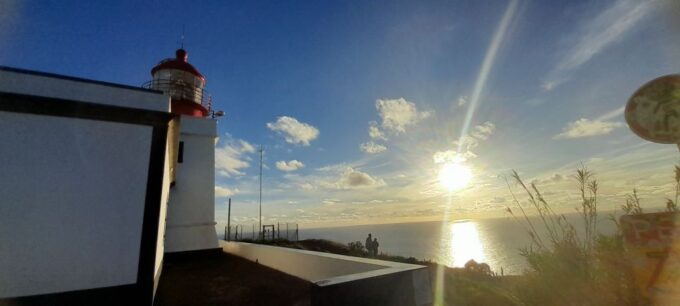 Funchal: Sunrise With Breakfast & East and West Madeira Tour - Scenic Stops and Natural Pools
