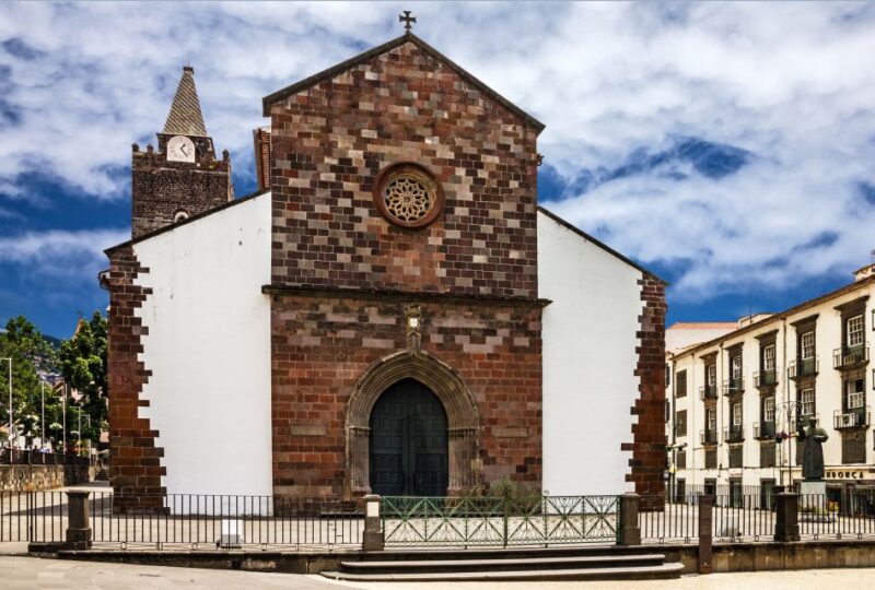 Funchal Tour and Câmara De Lobos Tour - Important Information