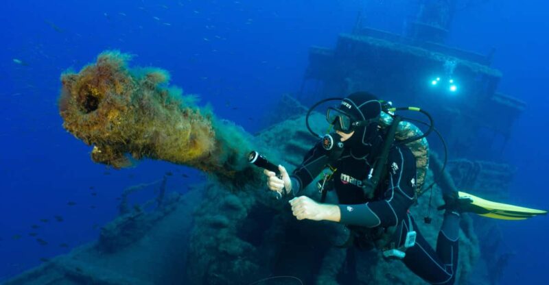 Funchal: Wreck Dive F488 Frigate - Certified Divers - Itinerary