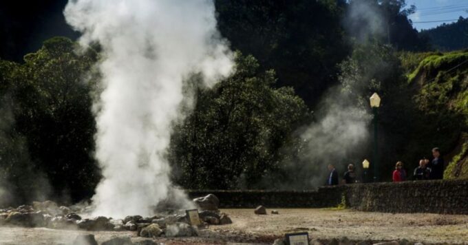 Furnas: Thermal Springs & Tea Plantation Day Tour With Lunch - What to Bring