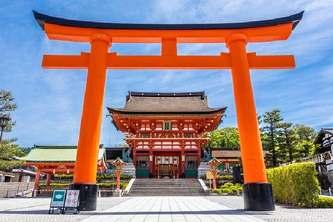 Fushimi Inari Deep Shinto Shrine Tour While Hiking With Expert - Health and Safety Considerations