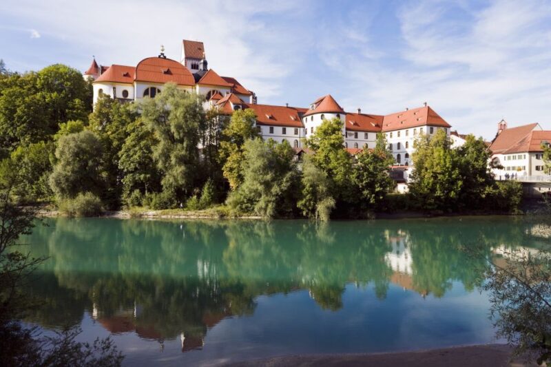 Füssen: Old Town Guided Walking Tour in German - Booking Information