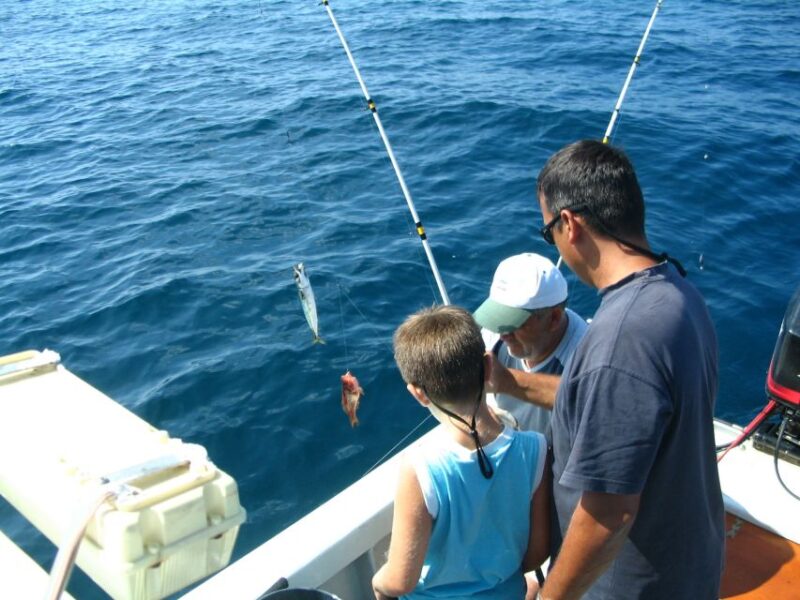 Fuzeta: 2.5-Hour Sport Fishing Tour - Fishing Equipment Included