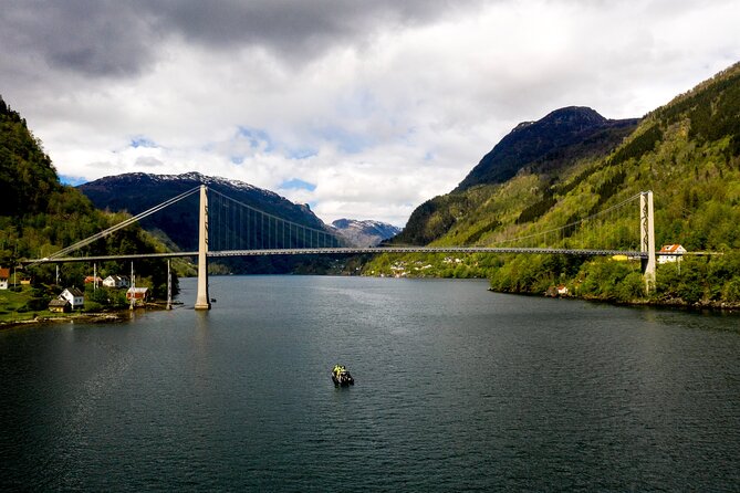 Fyksesund Majestic RIB Adventure From Øystese - Discovering Botnen Village