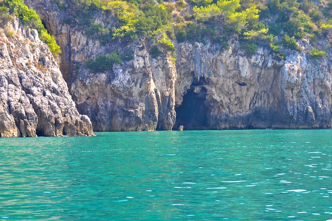 Gaeta VIP Private Tour Split Mountain and Devil's Well - Accessibility