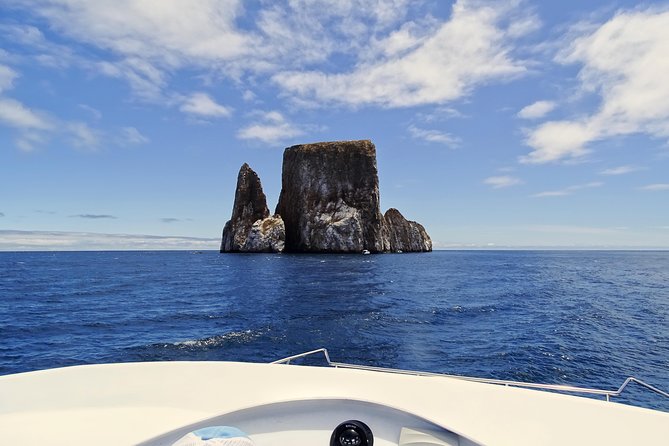 Galapagos Hopper Kicker Rock - Key Points