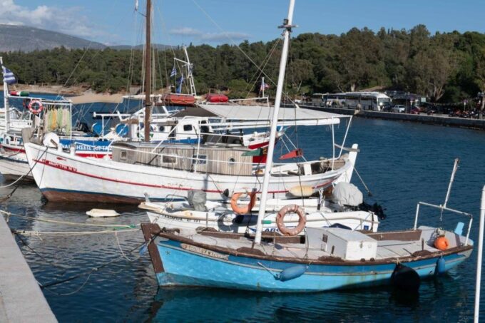 Galaxidi: 2h Tour Around the Traditional Maritime Village - Exploring the Maritime Village