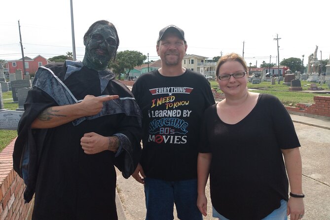 Galveston Cemetery Tour With Ghost Hunting Equipment - Ghost Hunting Equipment