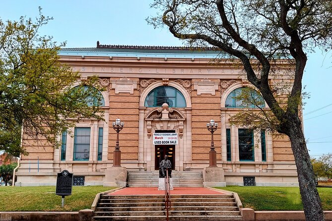 Galveston Mansions and Murder Walking Tour - Mansion Highlights