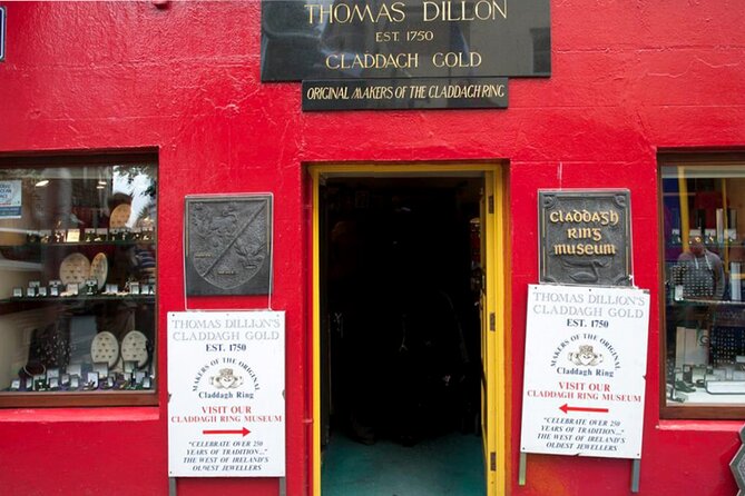 Galway 1.5hr Riverboat Cruise Plus 1.5hr Historic City Walk - Discover Galways History