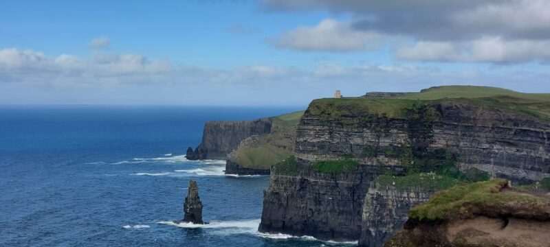 Galway: Cliffs of Moher Cruise, Bunratty Castle & Folk Park - Itinerary Highlights