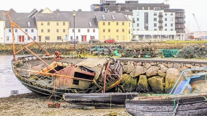 Galway: Old Town Self-Guided Walking Tour - Explore the Medieval Latin Quarter