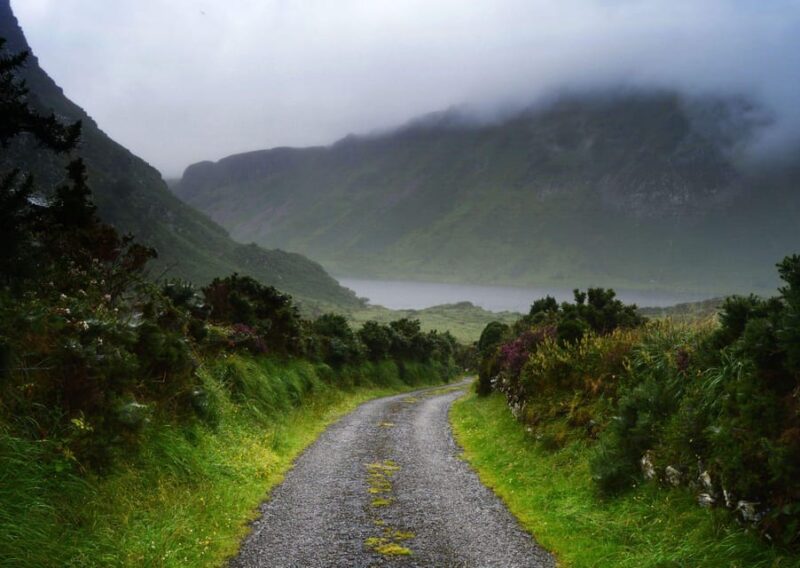 Galway Private Driver: Personalized Tours & Transfers - Pickup and Communication