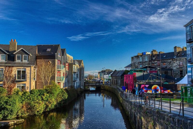Galway: True Local Walking Tour - What to Bring