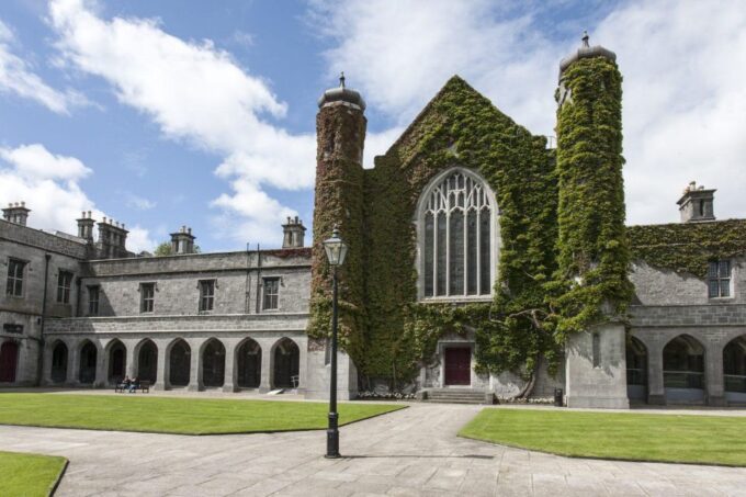 Galway's Historical Gems: A Walk Through Time - What to Bring and Wear