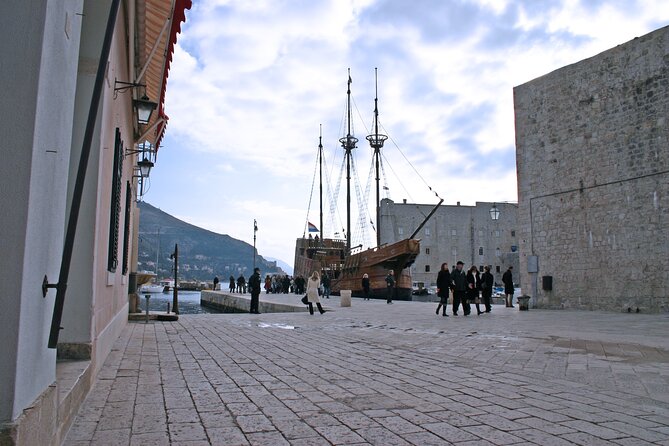 Game of Thrones and Dubrovnik History Combo Cruise Shared Tour - Accessibility and Participation