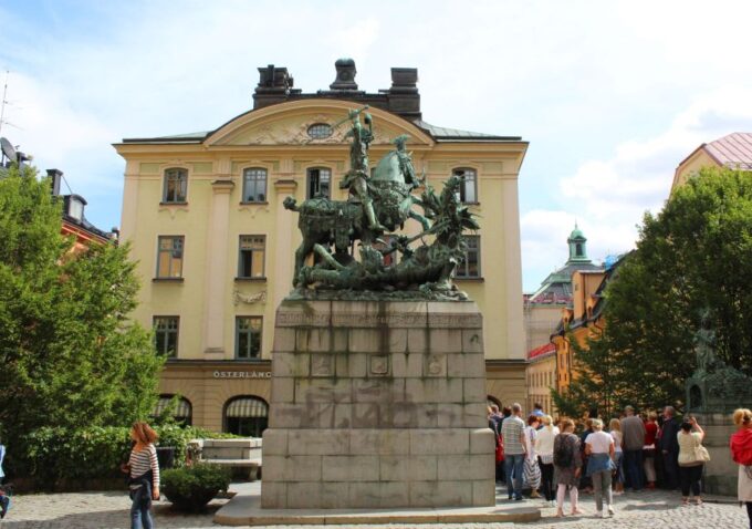 Gamla Stan: Essential Tour of Stockholm - Swedish History and Culture