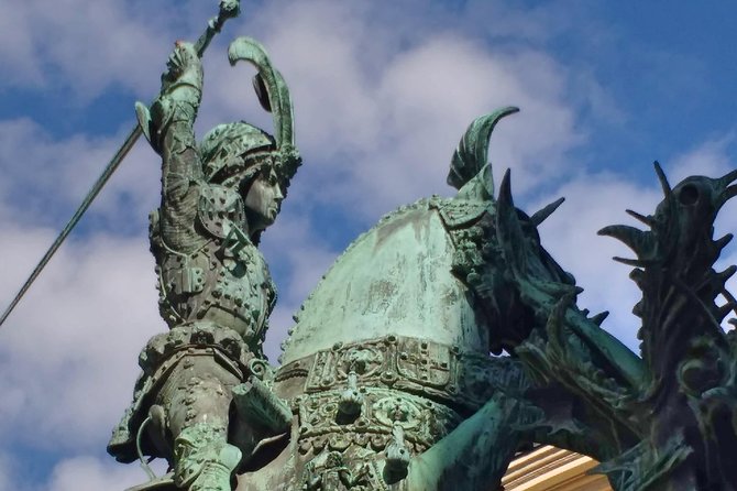 Gamla Stan Walking Tour With Swedish Fika - Meeting and End Points