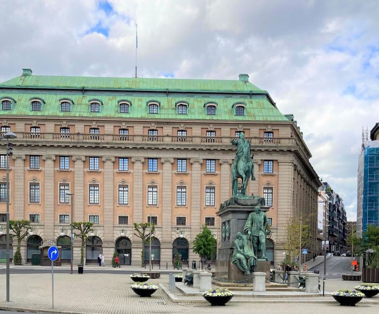Gamla Stans Landmarks and Legends: a Self-Guided Audio Tour - Tour Features and Accessibility
