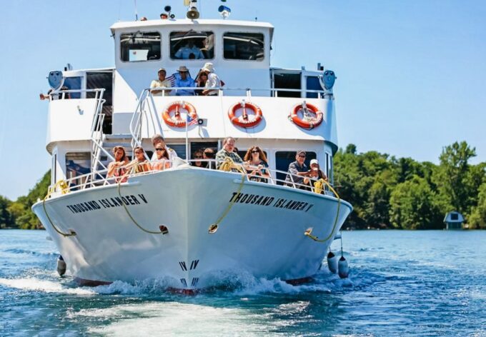 Gananoque: 1000 Islands Cruise With Boldt Castle Admission - Customer Feedback Summary