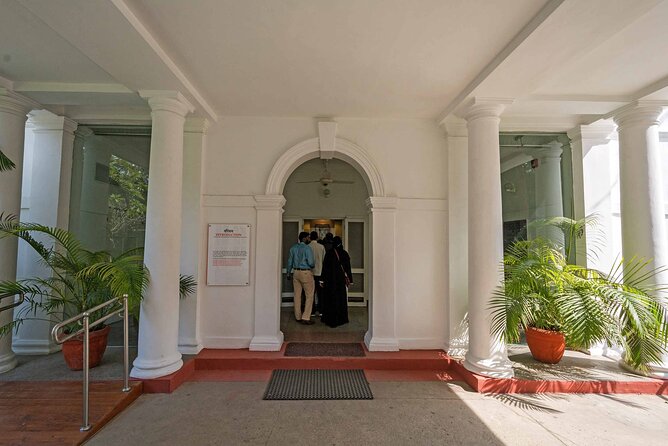 Gandhis Journey in New Delhi - Visitors Guide and Tips