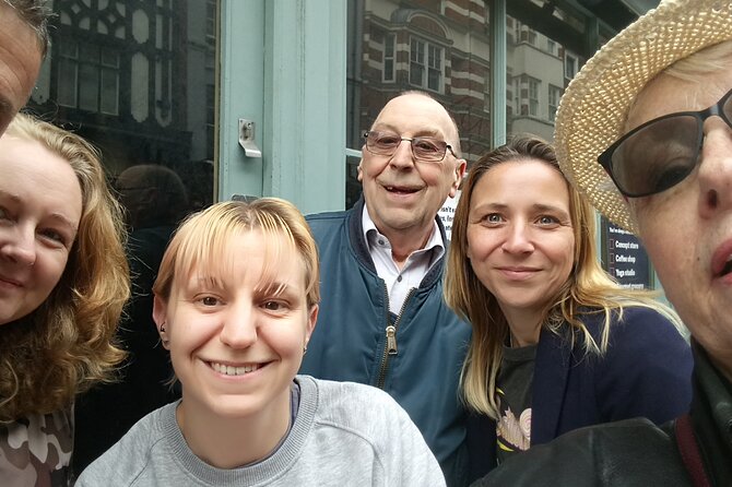 Gangster Tour of Soho - Tour Stop: Courthouse Hotel