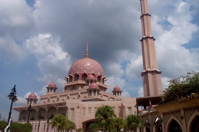 Garden City of Putrajaya, Pink Mosque, Lake Boat Joyride(Guided) - Tour Logistics