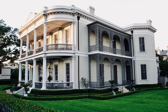 Garden District and Lafayette Cemetery Guided Walking Tour - Tour Duration and Group Size