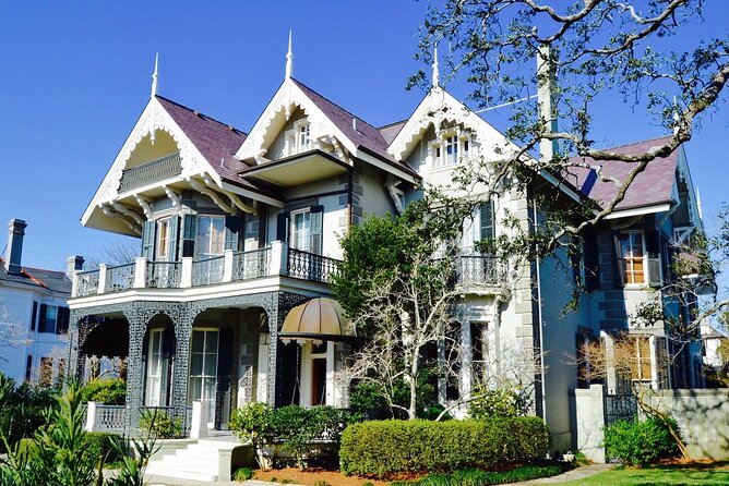 Garden District and Lafayette Cemetery Guided Walking Tour - Meeting and End Points