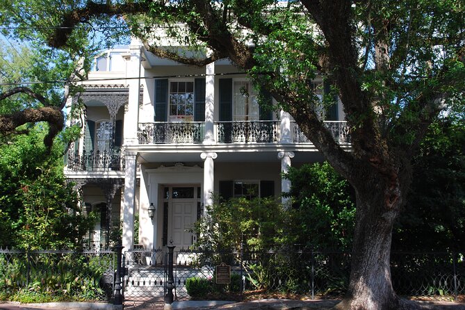 Garden District Tour Extra Small Group of 9 or Less - Unique Experiences