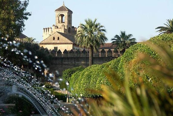 Gardens & Fortress of Catholic Kings Tickets & Tour in English - Architectural Highlights of the Fortress