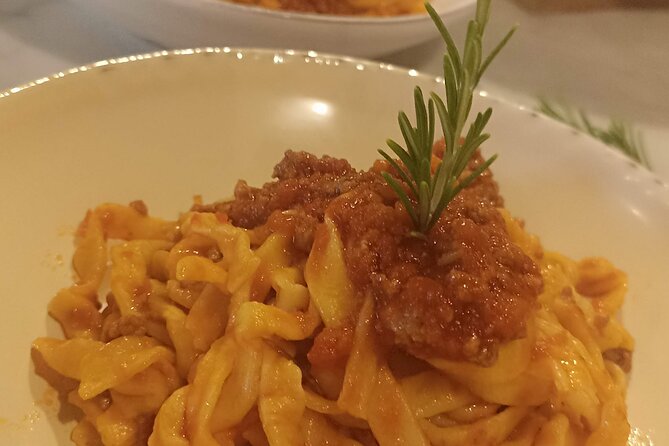 Garfagnana Hand-On Cooking Class and Meal - Preparing Fresh Pasta and Ragù