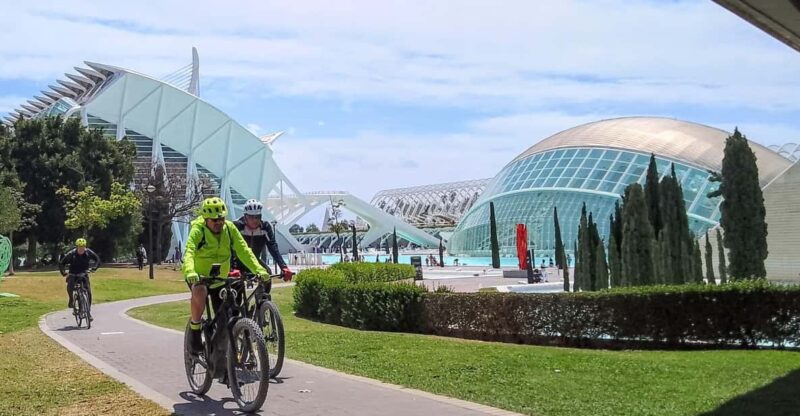 Gastronomic Bike Tour. Arts and Sciences Museum & Ruzafa - Key Points