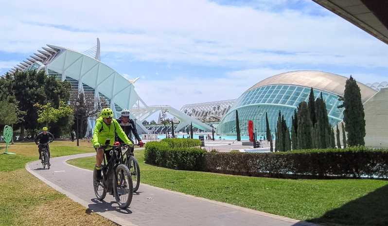 Gastronomic Bike Tour. Arts and Sciences Museum & Ruzafa - Itinerary and Highlights