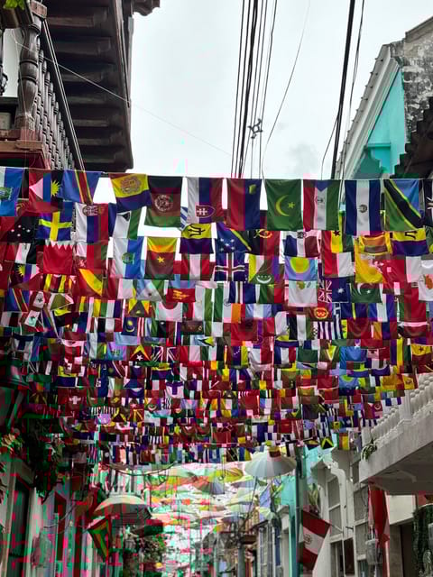 Gastronomic Tour and Professional Photos of the Old City - Key Points