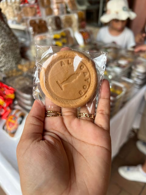 Gastronomic Tour and Professional Photos of the Old City - Food Tasting
